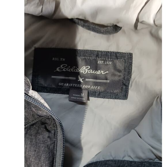 Eddie Bauer Women’s Hooded Down Vest M Gray Faux Fur Trim Winter Puffer Warm - Picture 4 of 8